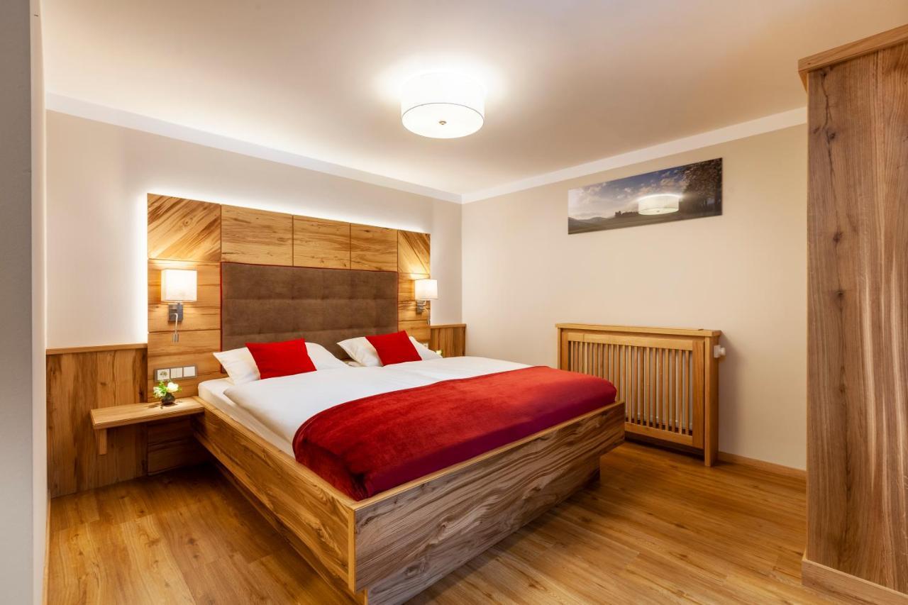 Genusshotel Hohenbogen Neukirchen beim Heiligen Blut Exterior photo